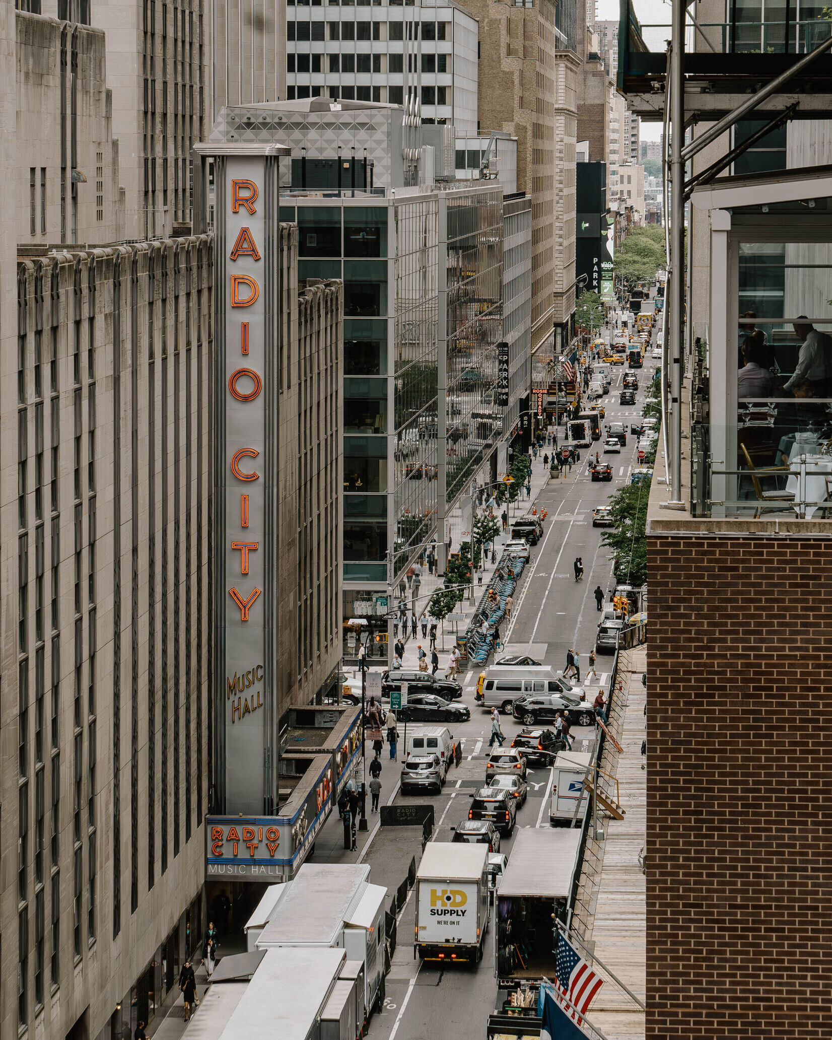 Adam_Firman_Club_Quarters_The_Jewel_Room_1102_Terrace_1-11_optimized_1000